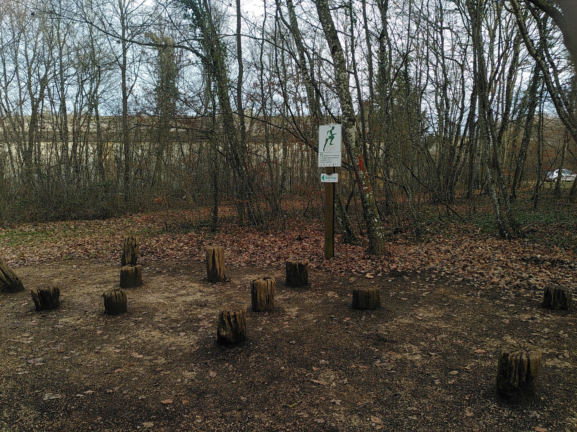 Fitness Station – 12
