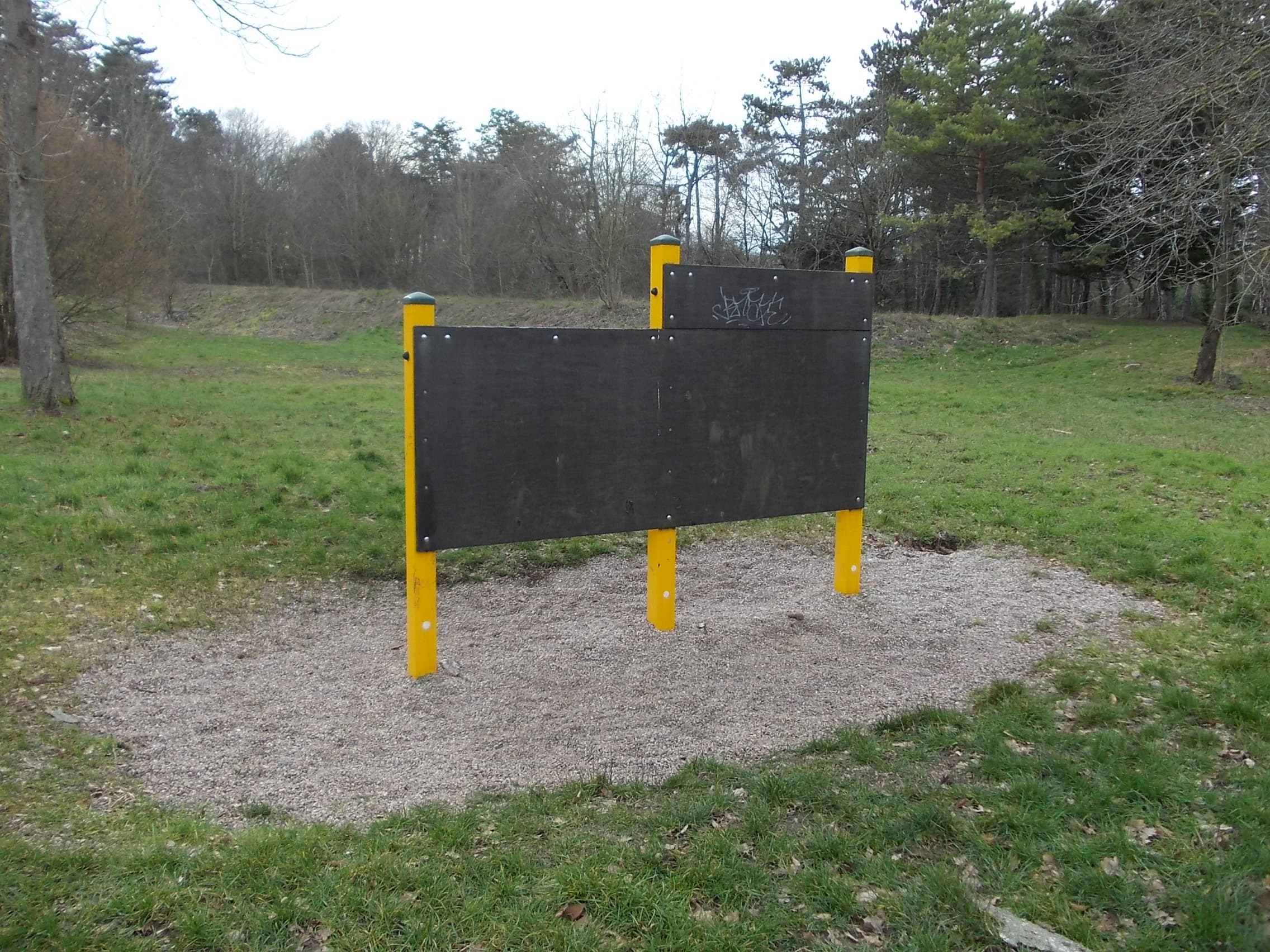 Fitness Station – Escalader le mur